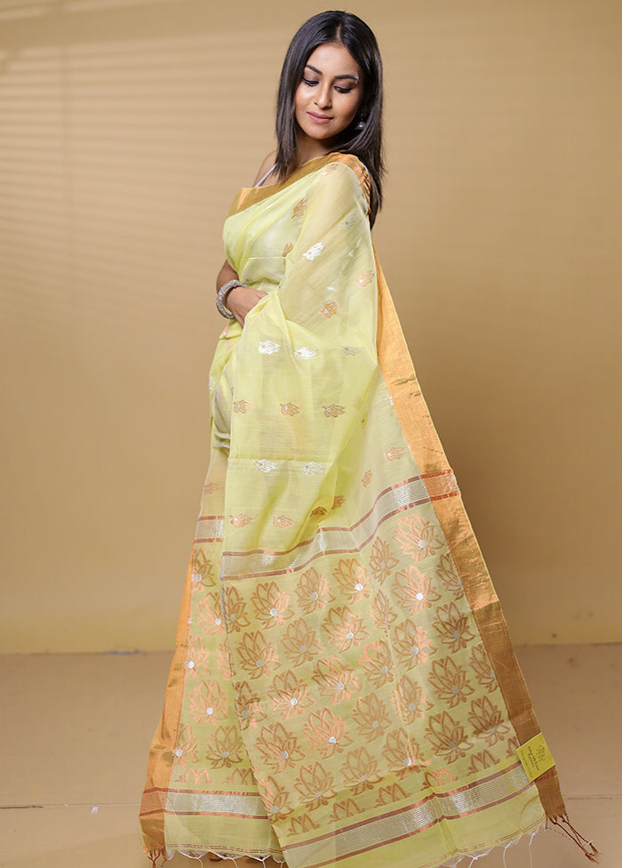 Yellow Cotton Saree With Blouse Piece