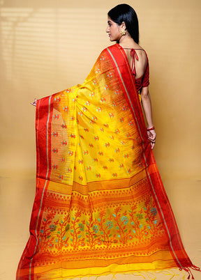 Yellow Khadi Cotton Saree With Blouse Piece