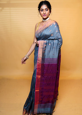 Grey Khadi Cotton Saree With Blouse Piece