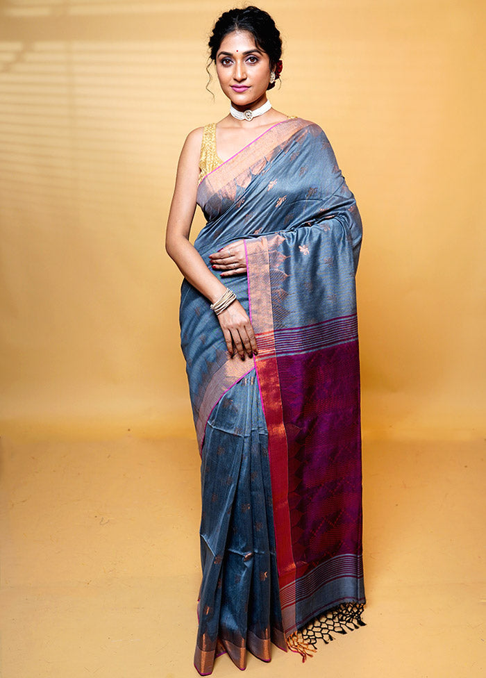 Grey Khadi Cotton Saree With Blouse Piece