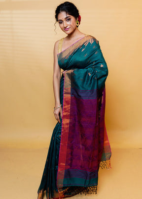 Green Khadi Cotton Saree With Blouse Piece