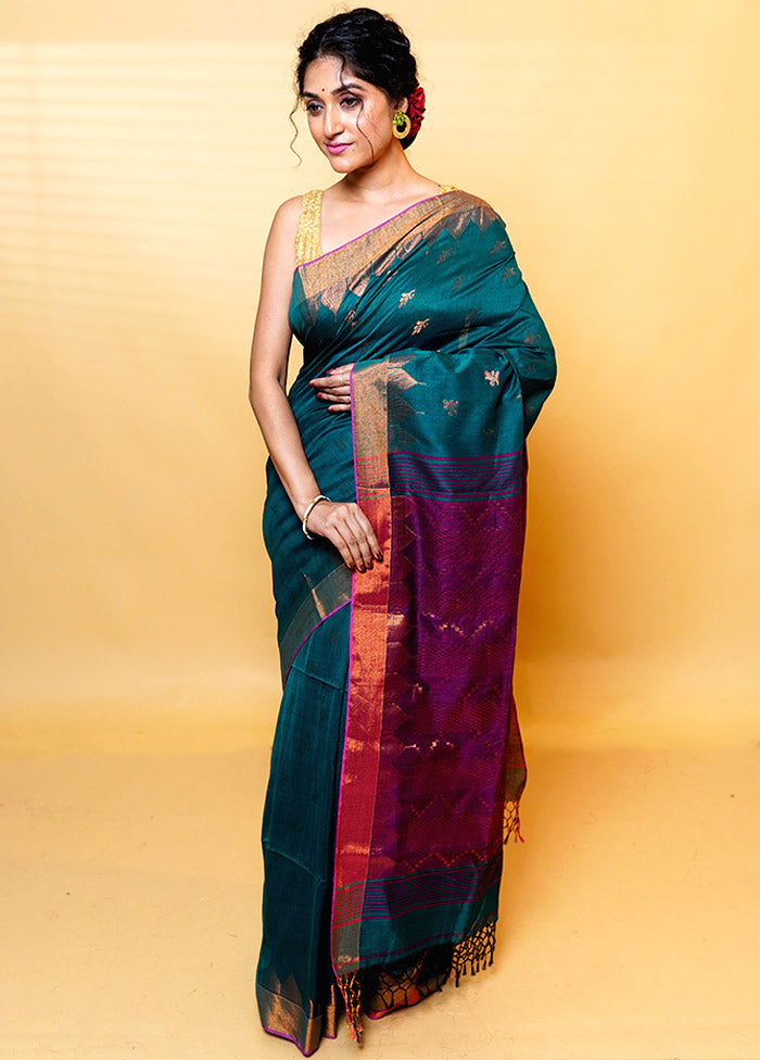 Green Khadi Cotton Saree With Blouse Piece