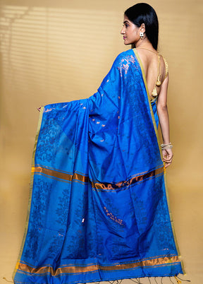 Blue Khadi Cotton Saree With Blouse Piece