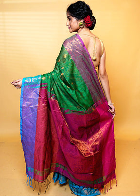 Green Khadi Cotton Saree With Blouse Piece