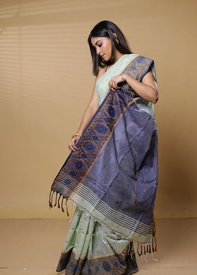 Green Khadi Cotton Saree With Blouse Piece