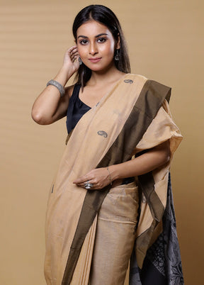 Cream Khadi Cotton Saree With Blouse Piece