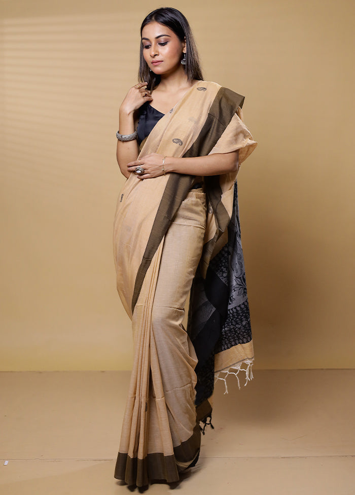 Cream Khadi Cotton Saree With Blouse Piece