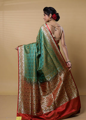 Green Tanchoi Silk Saree With Blouse Piece