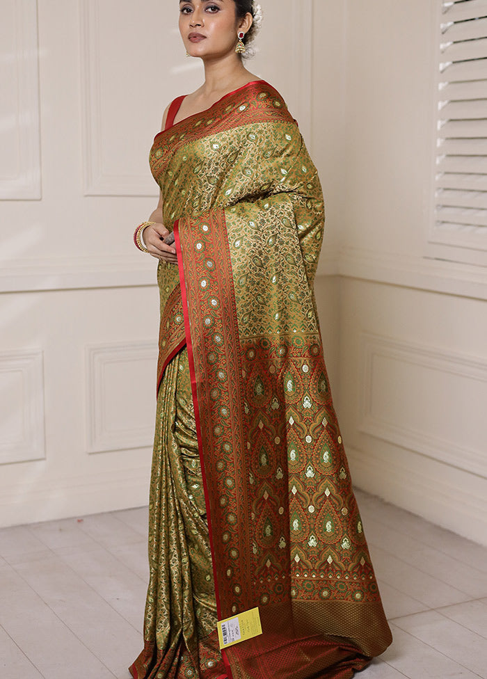 Cream Tanchoi Silk Saree With Blouse Piece