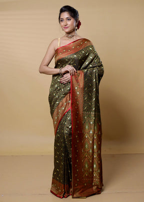 Black Tanchoi Silk Saree With Blouse Piece