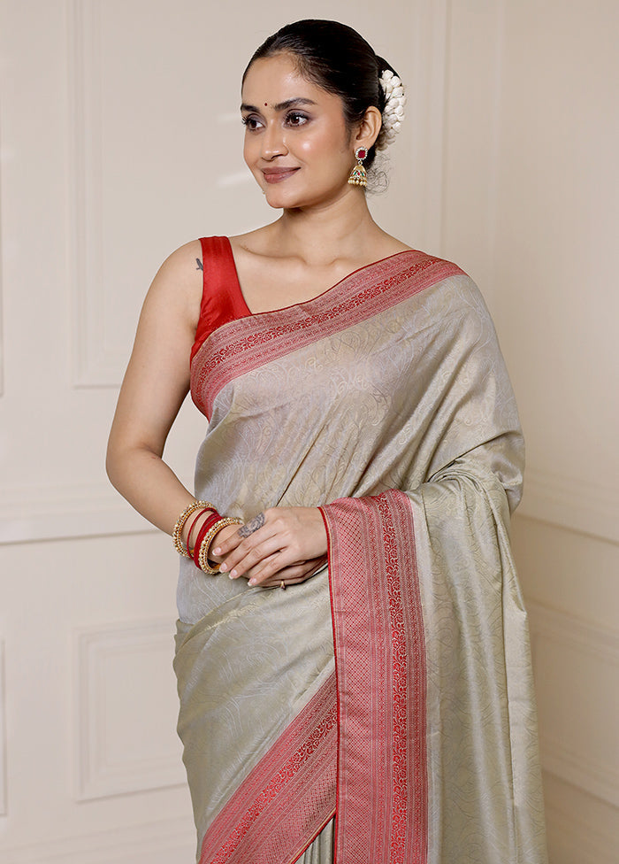 Cream Kanjivaram Silk Saree With Blouse Piece