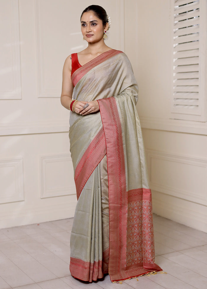 Cream Kanjivaram Silk Saree With Blouse Piece