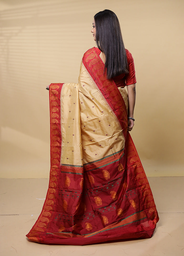 Cream Kanjivaram Silk Saree With Blouse Piece