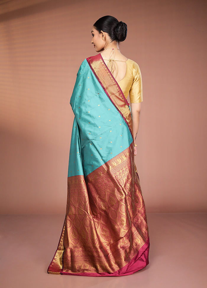 Green Kanjivaram Silk Saree With Blouse Piece