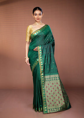 Green Kanjivaram Silk Saree With Blouse Piece