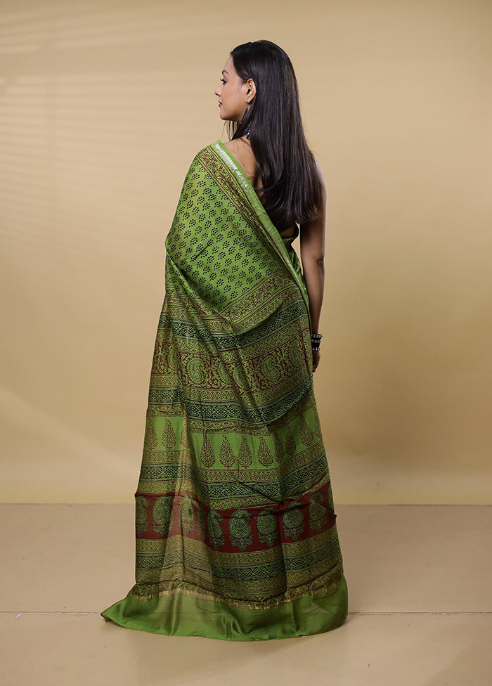 Green Chanderi Cotton Saree With Blouse Piece