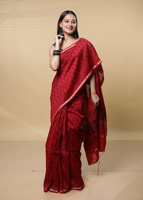 Red Chanderi Cotton Saree With Blouse Piece