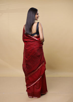 Red Chanderi Cotton Saree With Blouse Piece