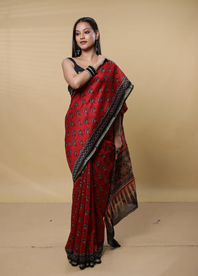 Red Chanderi Cotton Saree With Blouse Piece