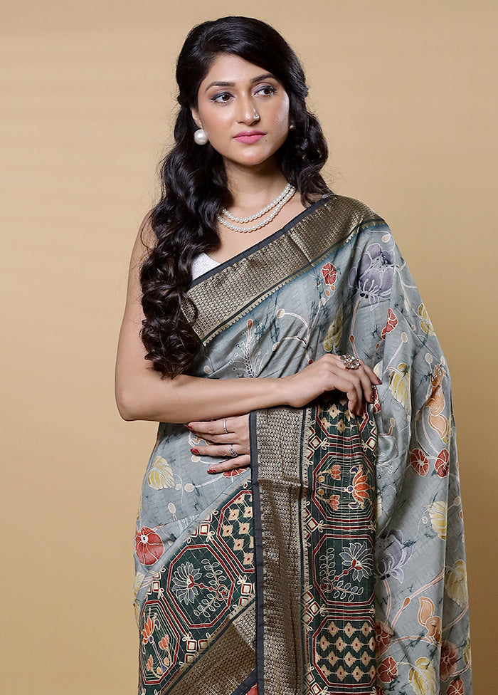 Green Dupion Silk Saree With Blouse Piece