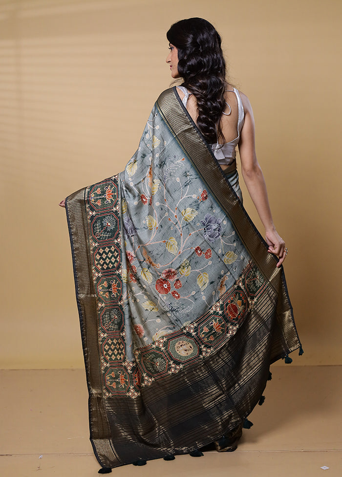 Green Dupion Silk Saree With Blouse Piece