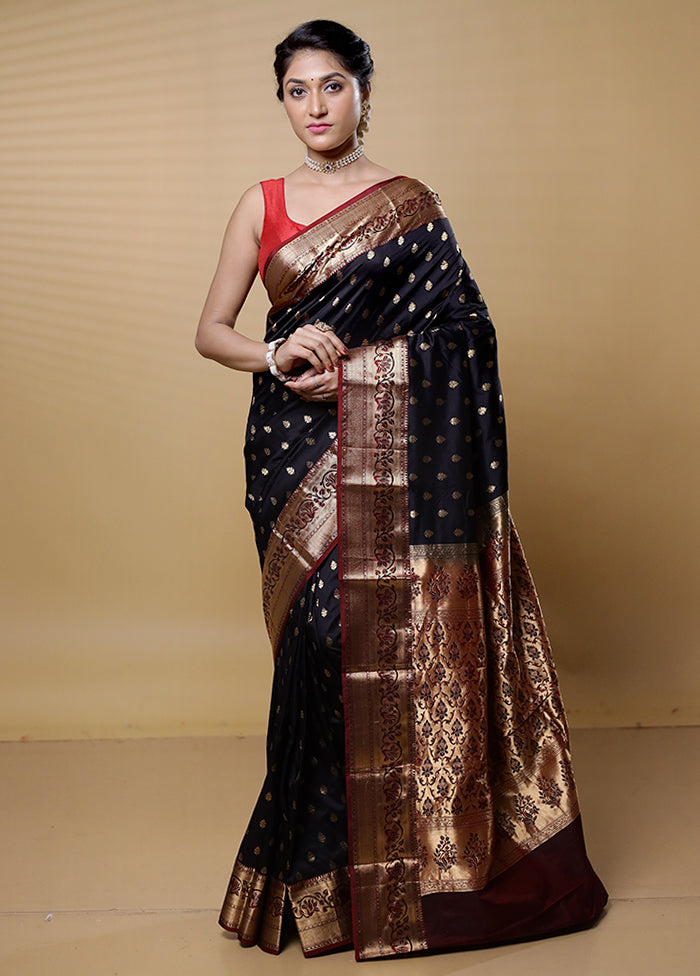 Black Handloom Kanjivaram Pure Silk Saree With Blouse Piece