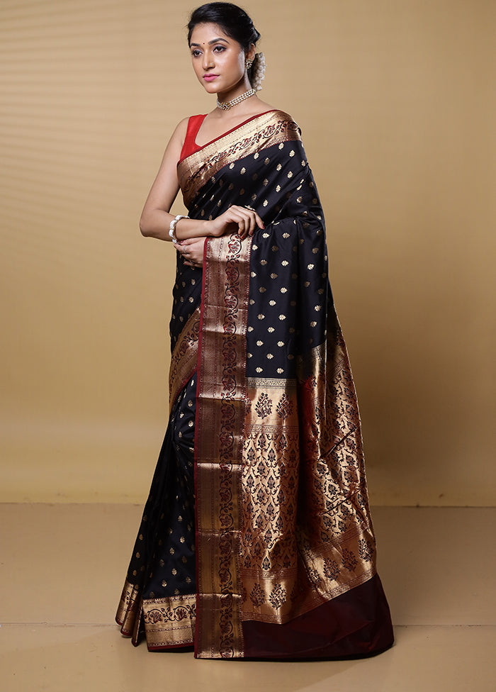 Black Handloom Kanjivaram Pure Silk Saree With Blouse Piece