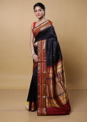 Black Handloom Kanjivaram Pure Silk Saree With Blouse Piece