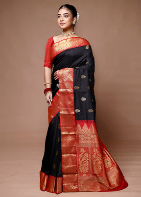 Black Handloom Kanchipuram Pure Silk Saree With Blouse Piece