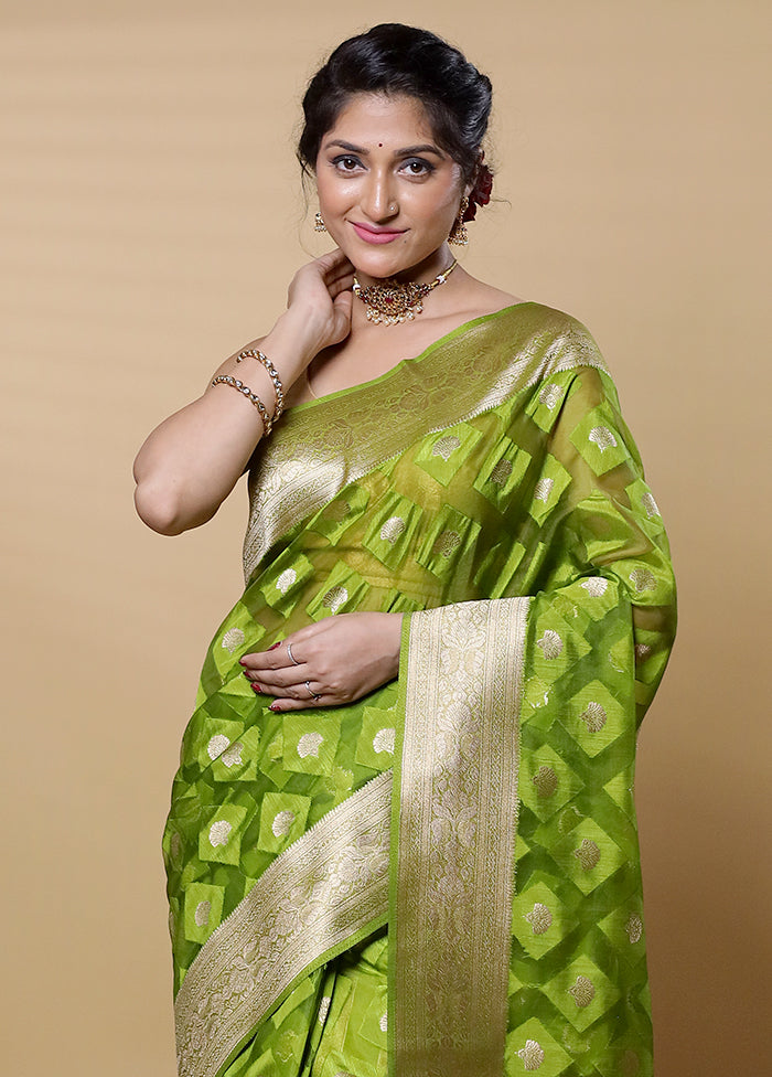 Green Dupion Silk Saree With Blouse Piece