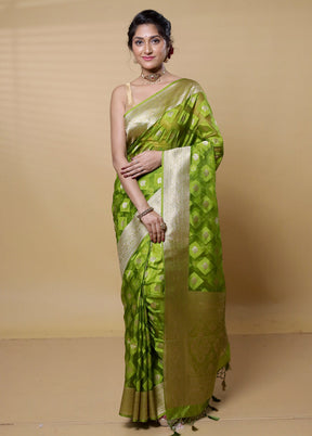 Green Dupion Silk Saree With Blouse Piece