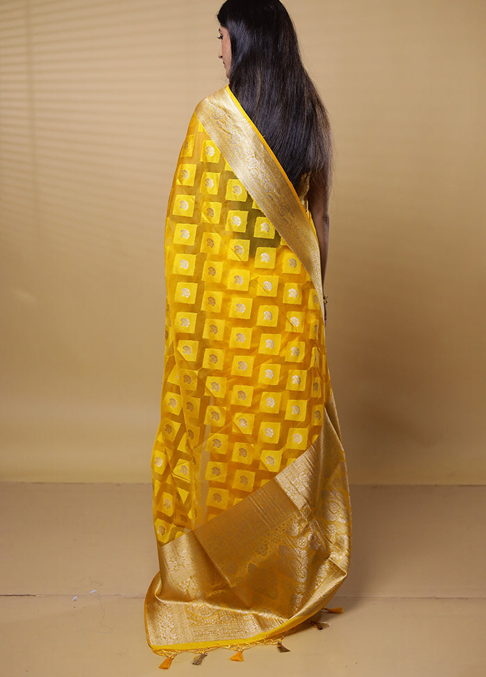 Yellow Dupion Silk Saree With Blouse Piece