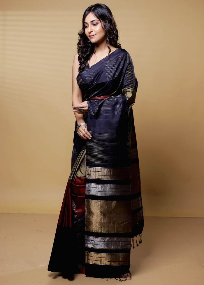 Black Handloom Kanchipuram Pure Silk Saree With Blouse Piece