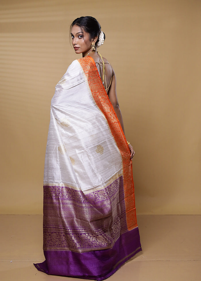 White Handloom Tussar Pure Silk Saree With Blouse Piece