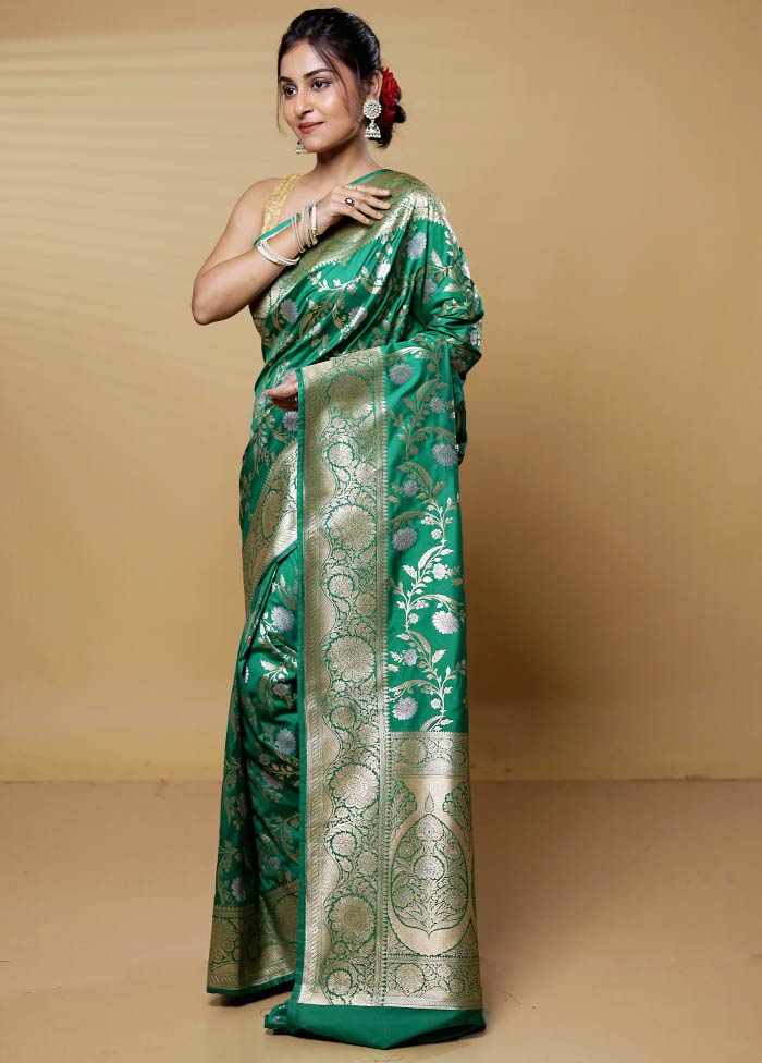 Green Uppada Silk Saree With Blouse Piece