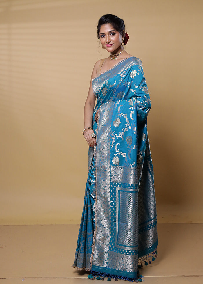 Blue Dupion Silk Saree With Blouse Piece