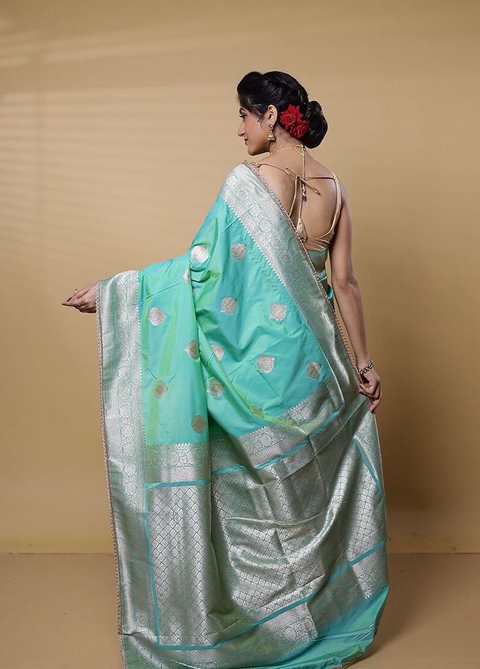 Green Dupion Silk Saree With Blouse Piece