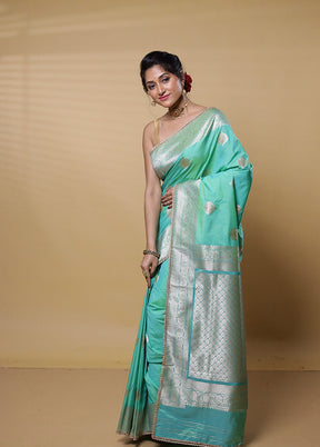 Green Dupion Silk Saree With Blouse Piece