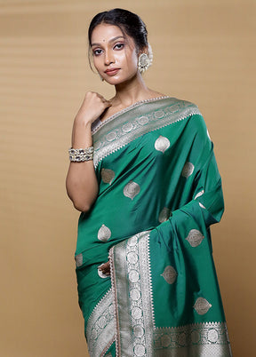 Green Dupion Silk Saree With Blouse Piece