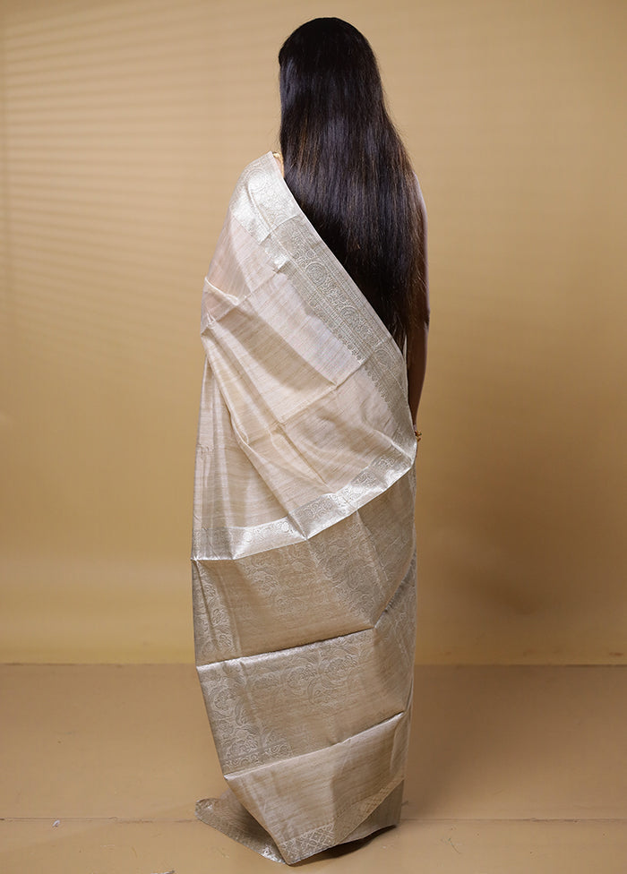 Cream Dupion Silk Saree With Blouse Piece