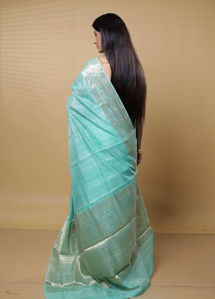 Green Dupion Silk Saree With Blouse Piece