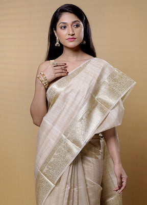 Cream Dupion Silk Saree With Blouse Piece