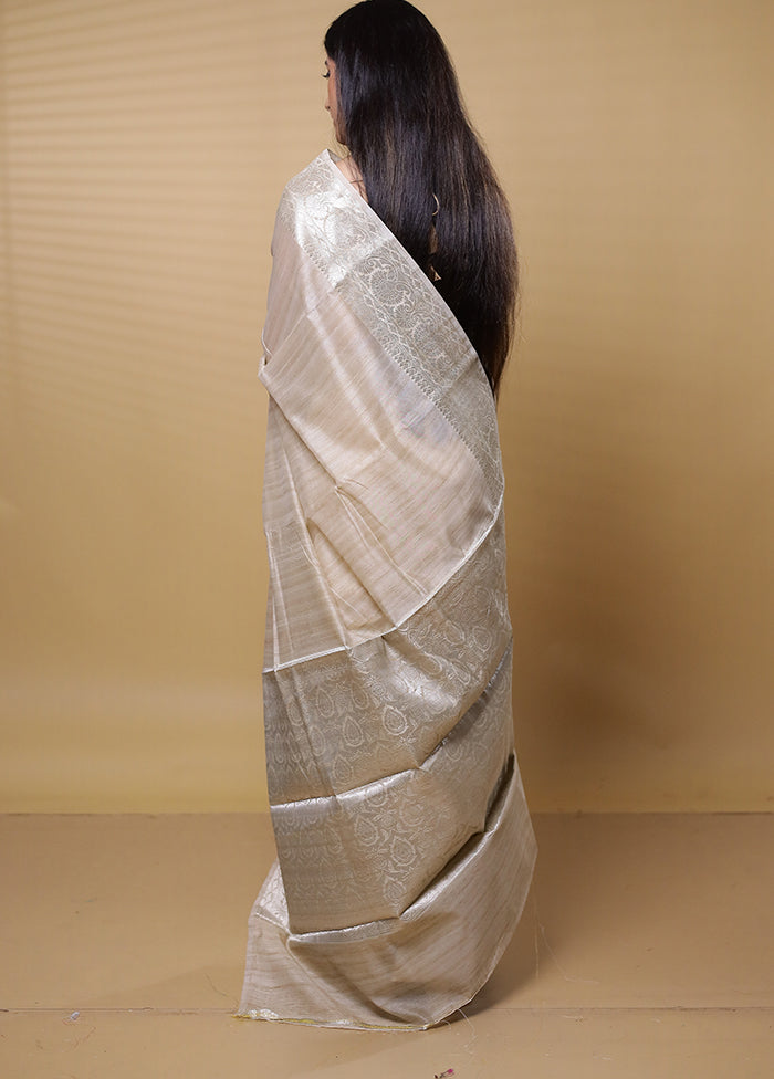 Cream Dupion Silk Saree With Blouse Piece