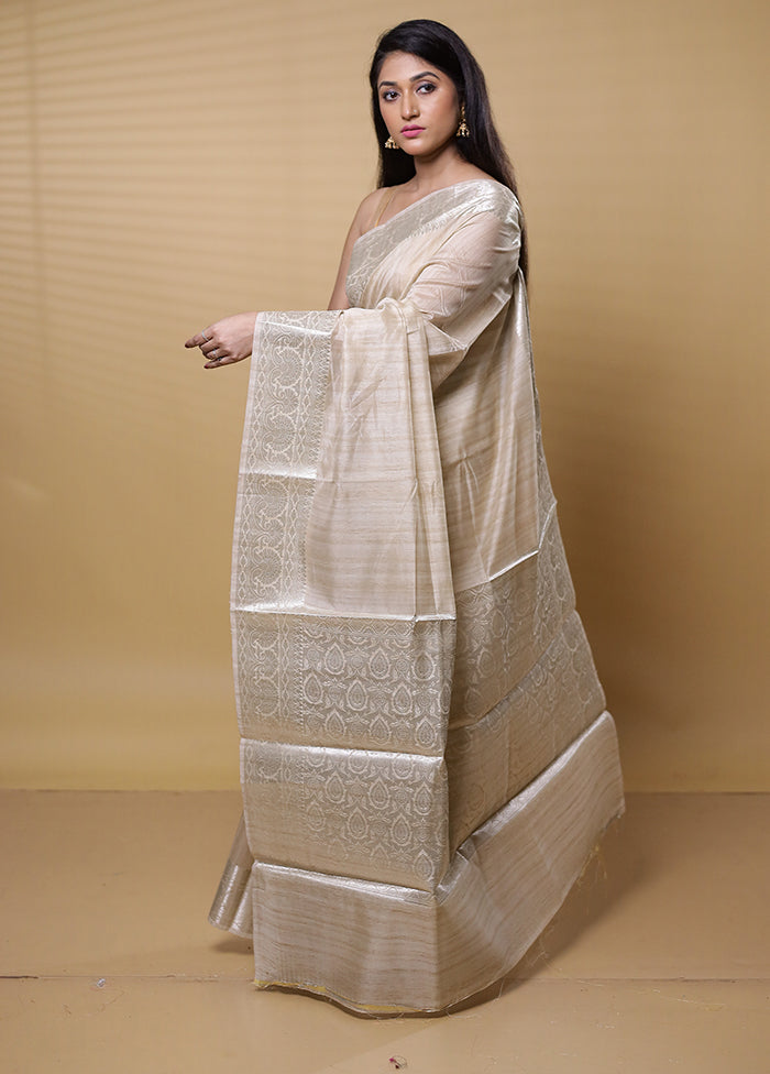 Cream Dupion Silk Saree With Blouse Piece