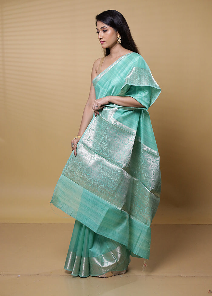 Green Dupion Silk Saree With Blouse Piece