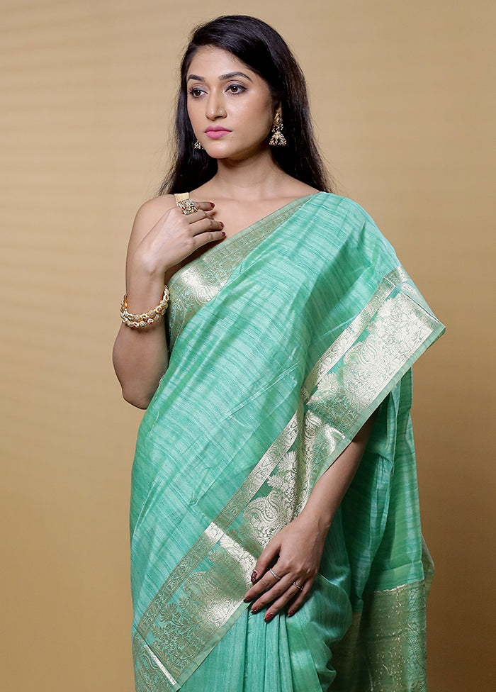 Green Dupion Silk Saree With Blouse Piece