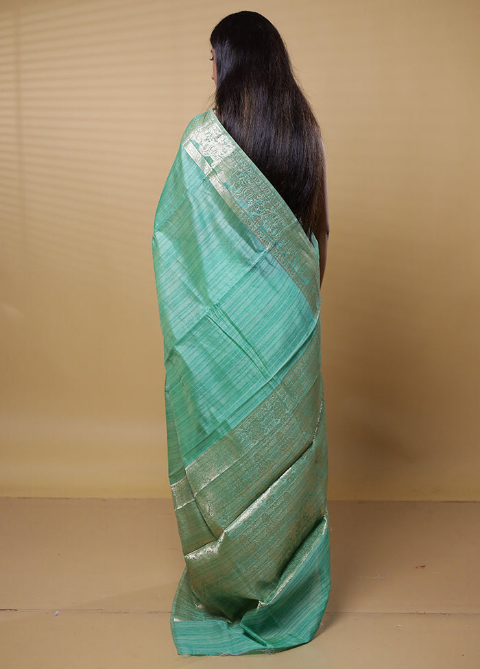 Green Dupion Silk Saree With Blouse Piece