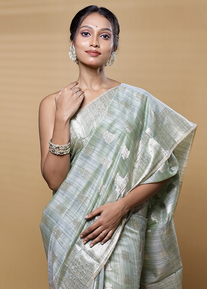 Green Dupion Silk Saree With Blouse Piece