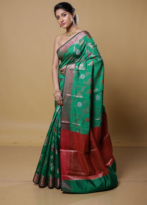 Red Dupion Silk Saree With Blouse Piece