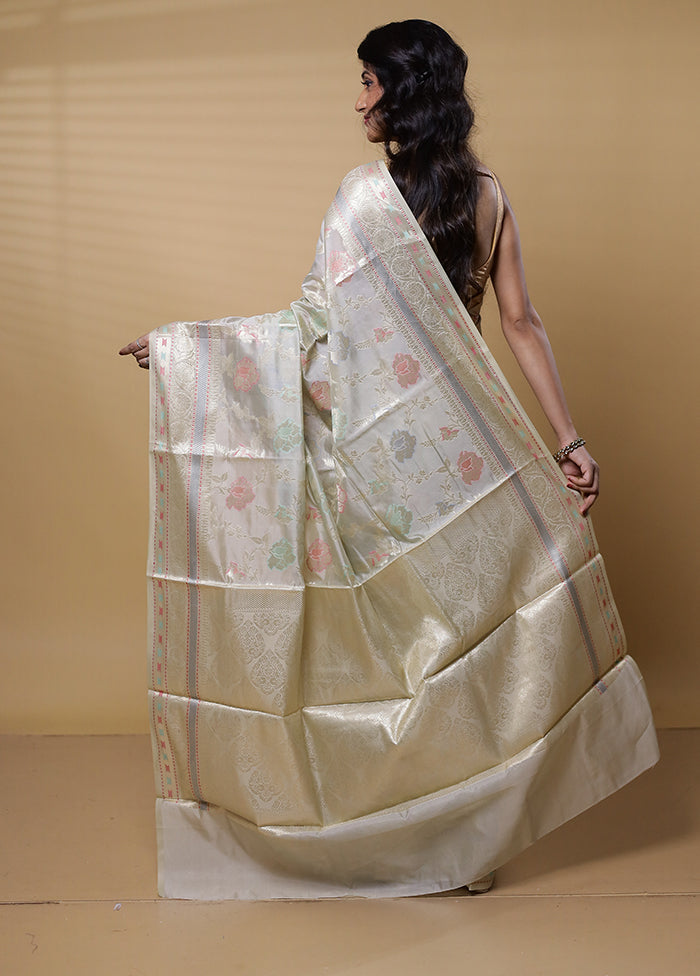 White Kora Silk Saree With Blouse Piece